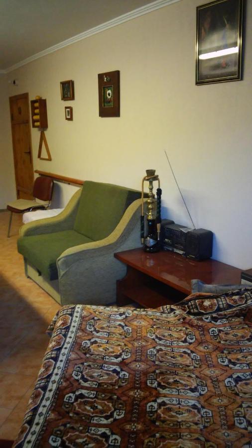 Guest House Odessa Buitenkant foto